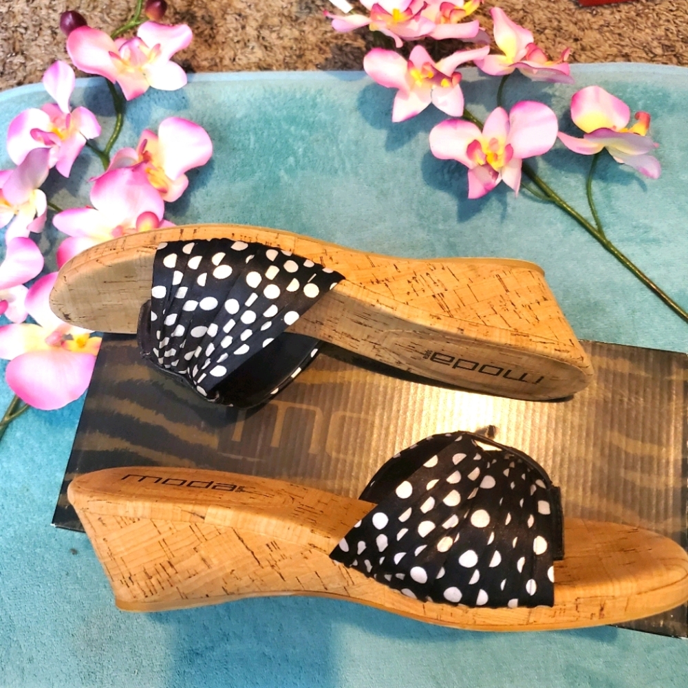 Moda Sandals just once put good condition